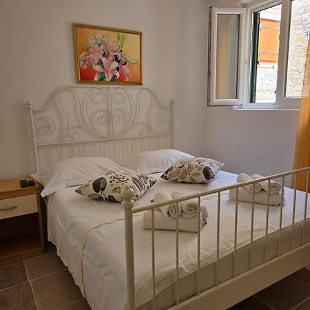 Apartmani Marija Baška Voda Exterior foto